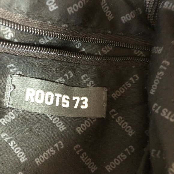 Roots 73 Crossbody Grey/Black Slingback Backpack Bag Unisex - Picture 4 of 11